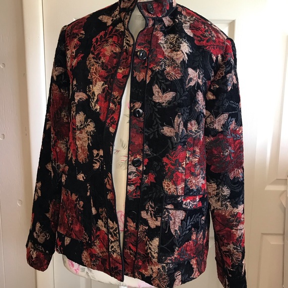 Cynthia Max Vibrant Floral Embroidered Blazer, Size Medium - Picture 5 of 12
